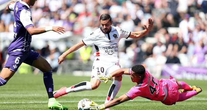 Alban Lafont, un talent précoce