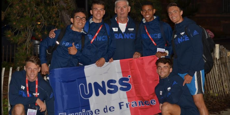 Le Lycée La Colinière de Nantes dans la cour des grands