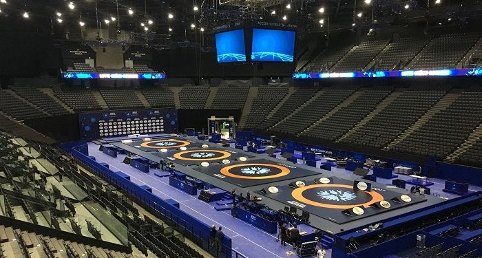 Les Mondiaux de lutte débutent à Paris