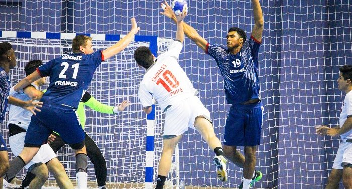 Les jeunes Bleus continuent leur route