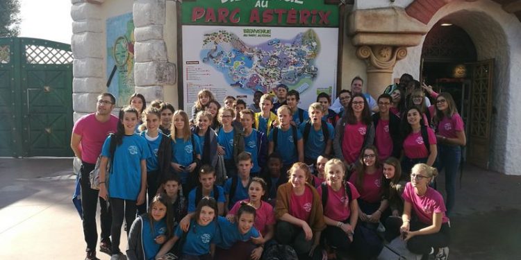 UNSS 53 : Une journée au Parc Astérix