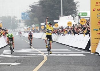 Shanghai Criterium 2017 : Christopher Froome devant Barguil et Uran