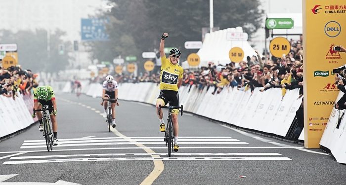 Shanghai Criterium 2017 : Christopher Froome devant Barguil et Uran