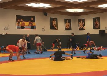 La lutte se développe en universitaire