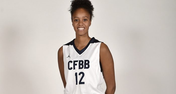 Iliana Rupert signe au Tango Bourges Basket