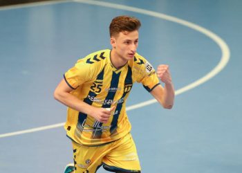 Ryad Lakbi passe professionnel à Tremblay