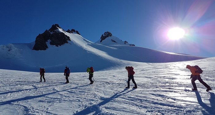 82-4000 Solidaires en route vers les sommets