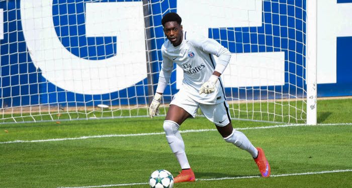 Garissone Innocent passe professionnel au Paris Saint-Germain