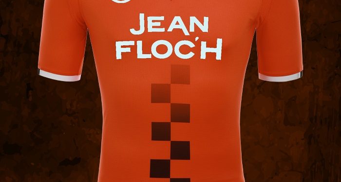 Le FC Lorient dévoile ses nouveaux maillots