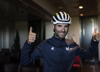 Le coq sportif nouvel équipementier de Movistar Team