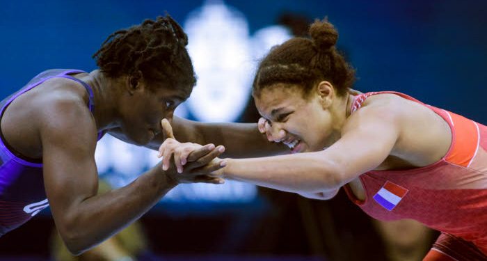 Koumba Larroque en argent aux Mondiaux 2018 de lutte