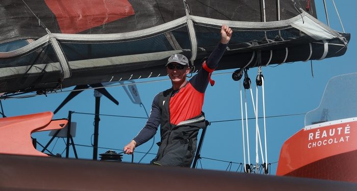 Armel Tripon vainqueur de la Route du Rhum en Multi50