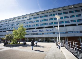 Quand les joueurs de l’OL rendent visite aux enfants