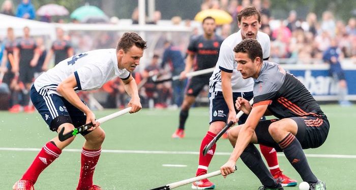 La Fédération française de hockey sur gazon a trouvé ses protège-dents