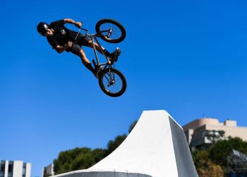 Le BMX Freestyle à la Journée olympique à Paris