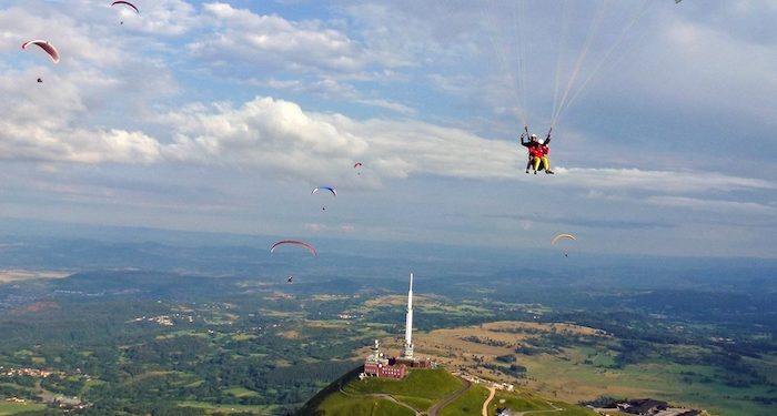 Sports de plein air : parapente en Auvergne