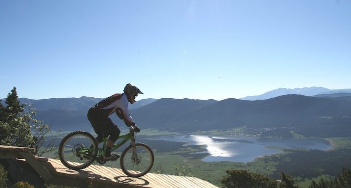 Sports de plein air : VTT de descente aux Angles