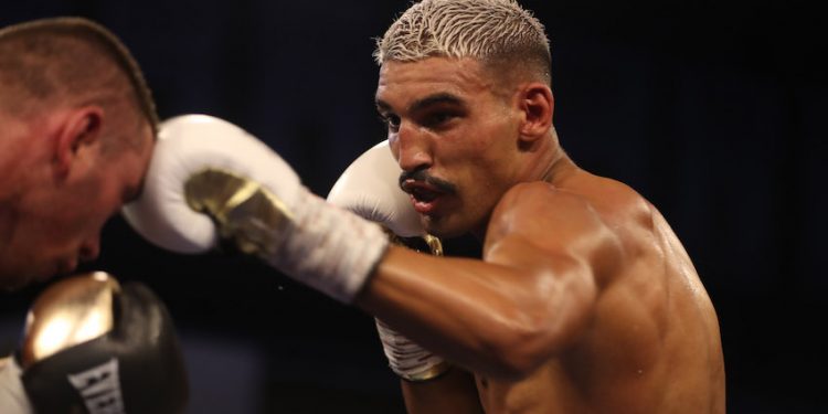 Bilel Jkitou au sommet à Nanterre