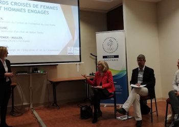 Donner les commandes aux femmes