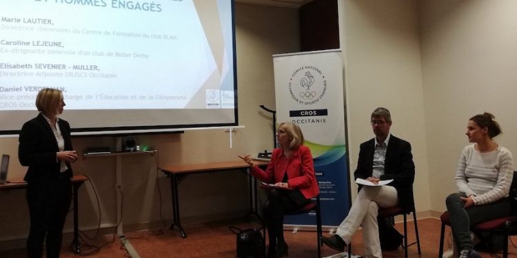 Donner les commandes aux femmes