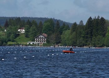 Plus de 1 000 rameurs à toute vitesse sur le Lac de Gérardmer