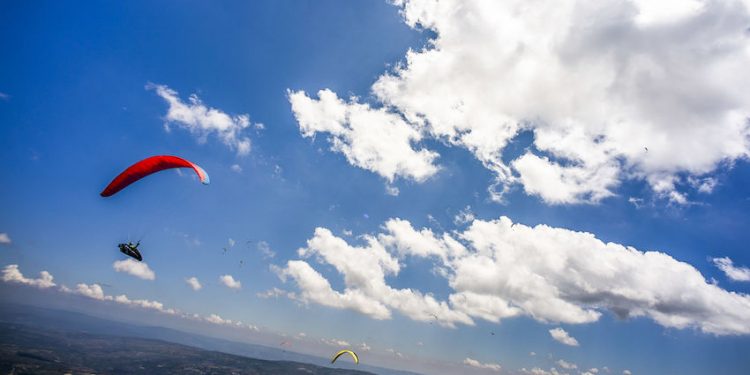 Les Hautes-Alpes se survolent