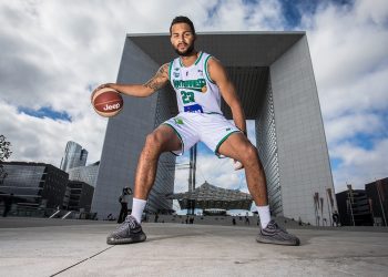 Nanterre 92 équipé par Kappa