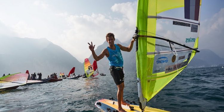 Pierre Le Coq en bronze au Championnat du monde de voile RS :X
