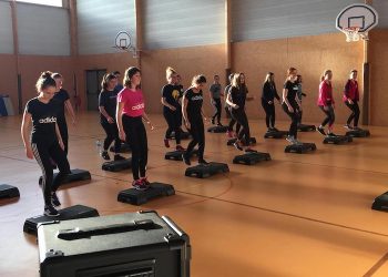 Réconcilier sport scolaire et adolescentes à Caen