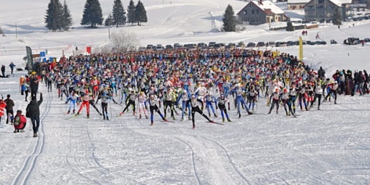 Ski de fond, beau paysage et vivre-ensemble