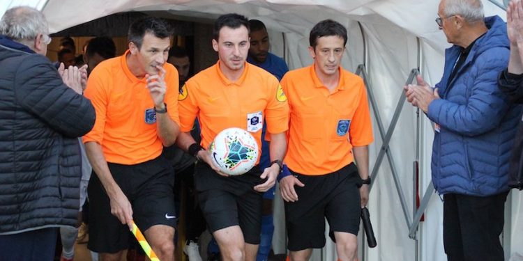 Les arbitres de football en congrès en Bretagne en 2020