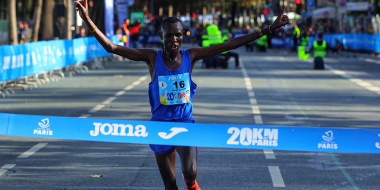Enos Kales Kakopil remporte les 20 km de Paris