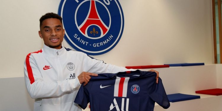 Colin Dagba prolonge jusqu’en 2024 avec le PSG