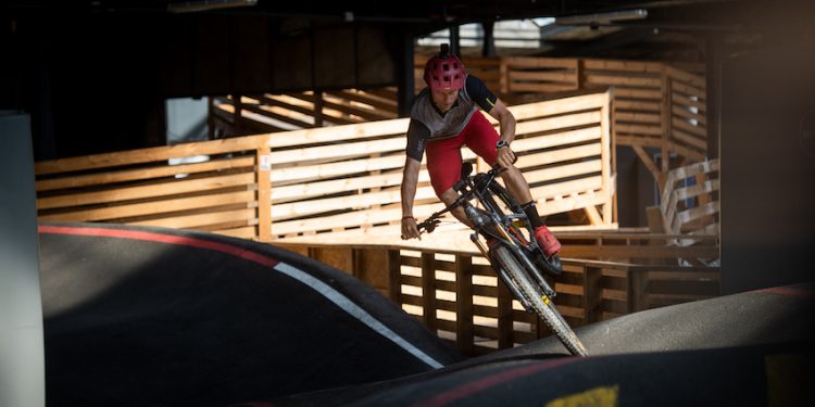 Le STRIDE, une offre VTT indoor à Strasbourg