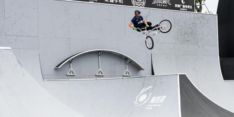 JO 2020 : Anthony Jeanjean qualifie la France en BMX Freestyle Park