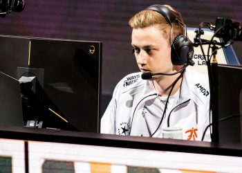 L&rsquo;esport s&rsquo;installe à Paris