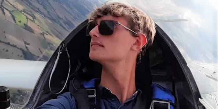 Vol en planeur : Clément de Péchy lauréat de la Coupe Jacques Gomy