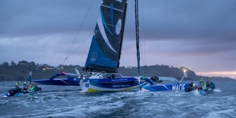Voile : le trimaran Macif termine 2e de Brest Atlantiques