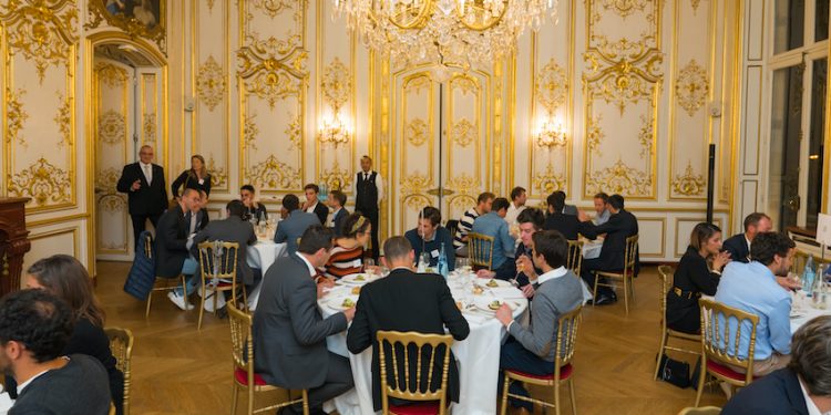 109 Network met les décideurs et les prestataires autour de la table