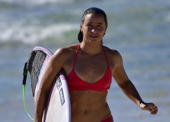 Surf : Johanne Defay va prendre la première vague olympique