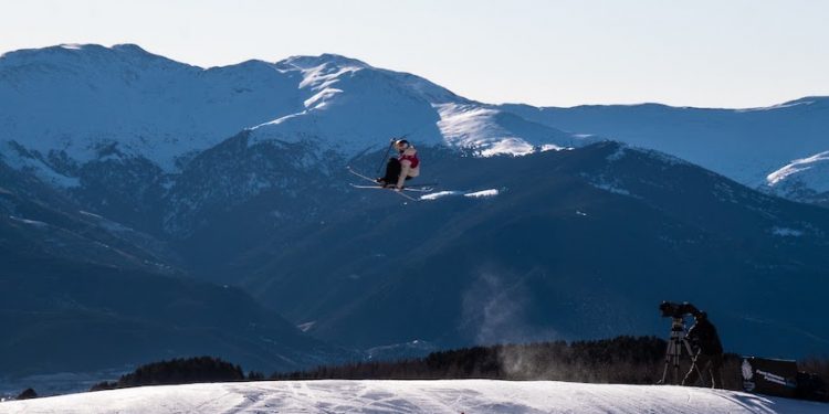 Tess Ledeux remporte la 1ere étape de Coupe de ski slopestyle