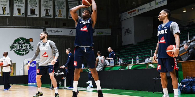 Le match de basket France-Monténégro en soutien à l’UNICEF