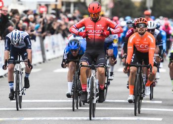 Nacer Bouhanni remporte la 1ere étape du Tour de la Provence 2020