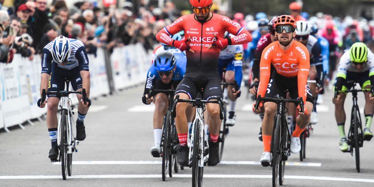 Nacer Bouhanni remporte la 1ere étape du Tour de la Provence 2020