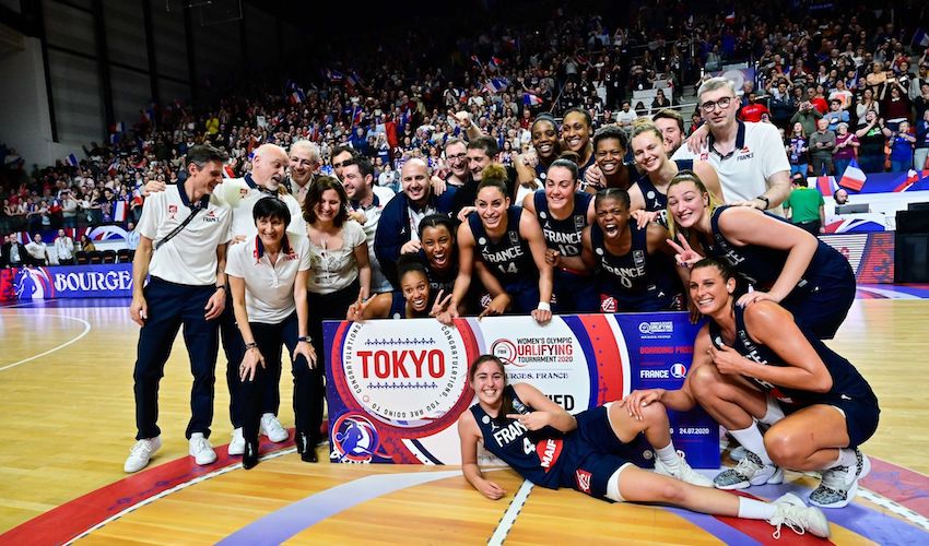 Dans Les Coulisses De L Equipe De France Feminine De Basket Au Tqo