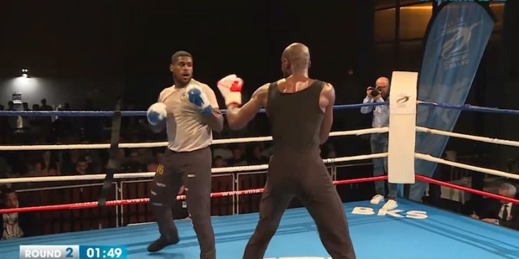 Savate : revivez le combat Kévin Botnem Hyacinthe – Yannick Colonnette