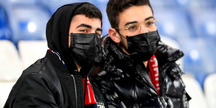 Le Saint-Amand Handball joue pour des masques