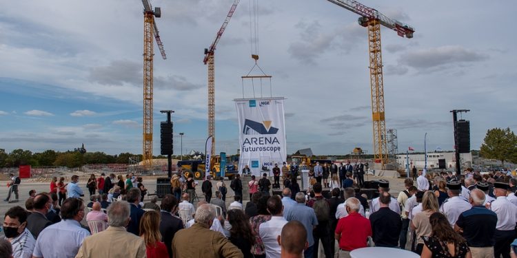 La première pierre de l’Arena Futuroscope est posée