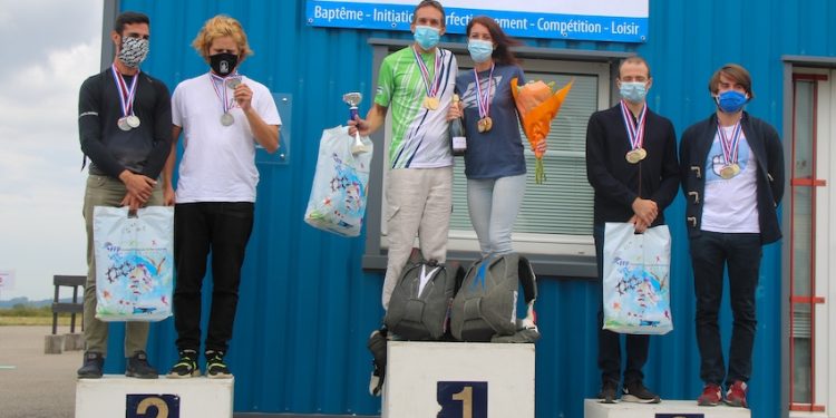 Les podiums nationaux des disciplines artistiques de parachutisme