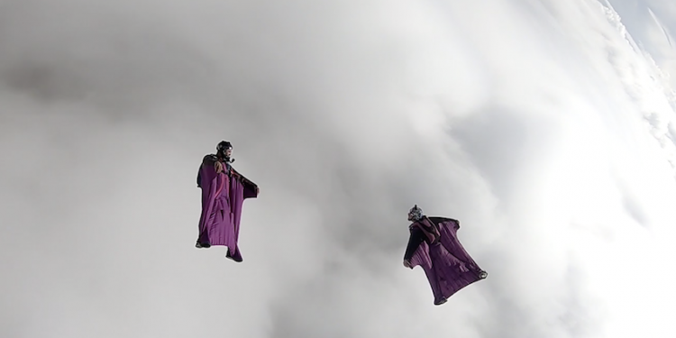 Parachutisme : Chalon-sur-Saône acceuille la 1ere Coupe de France Wingsuit